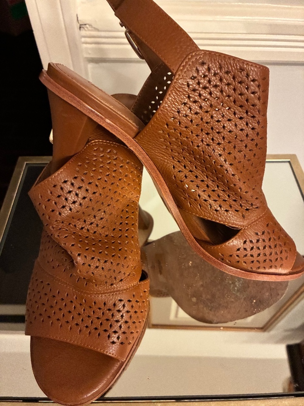 Antonio Melani Leather 3.5 inch high Heels 7.5M